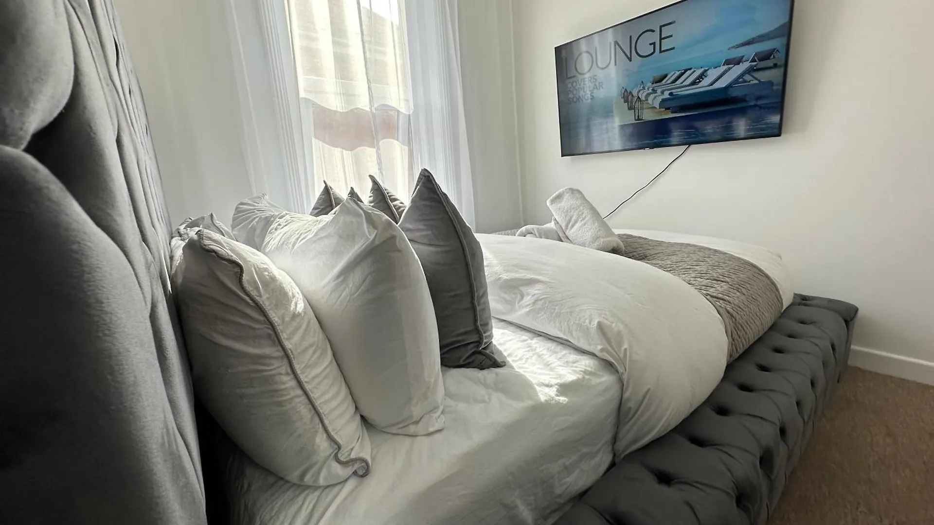 The Smaller Room Comfortable For One 5 Min To The Beach Bournemouth